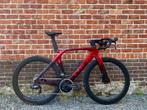Trek Madone SLR 7 AXS – 2025 – 2800 km, 28 inch, Gebruikt, Carbon, Heren