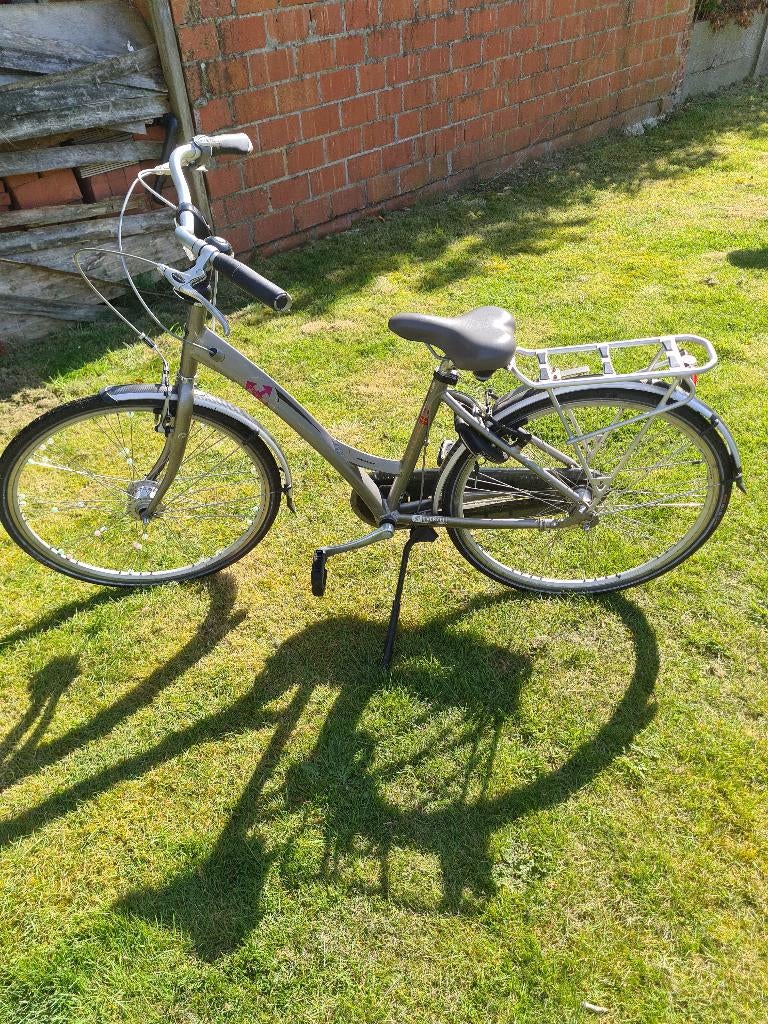 Fiets batavus 26 inch, Vélos & Vélomoteurs, Vélos | Filles, Vitesses, 26 pouces ou plus, Batavus, Enlèvement