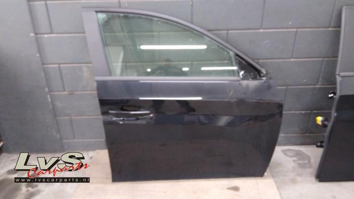 Portière 4portes avant droite d'un Peugeot 208 (KTV), Autos : Pièces & Accessoires, -, 3 mois de garantie, Utilisé, Porte