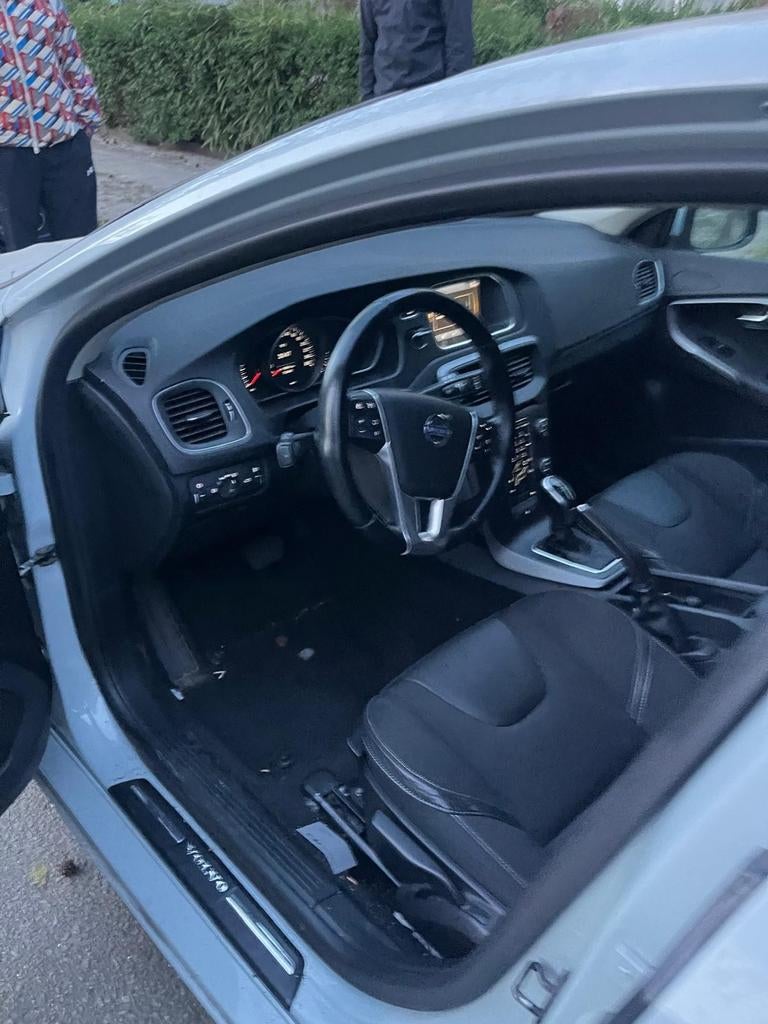 Volvo v40 2.0 diesel, Auto's, Volvo, Automaat, Euro 5, Overige kleuren, Diesel