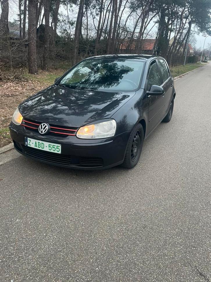Golf 5 1.6 essence., Autos, Volkswagen, Particulier, Golf, Essence, Hatchback, 5 portes, Boîte manuelle, Noir, Traction avant