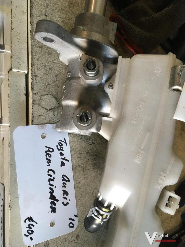 toyota auris hoofdremcilinder '09, Auto-onderdelen, Remmen en Aandrijving, Gebruikt, Ophalen of Verzenden