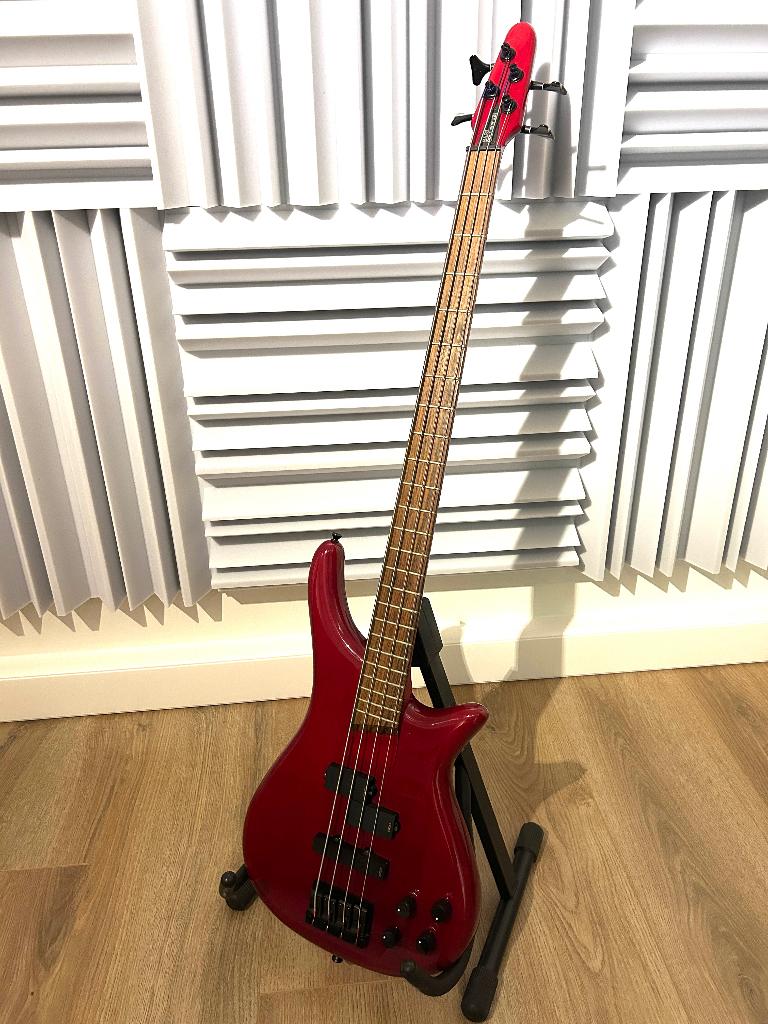 4-snarige Bass Collection (Japan, actieve bas), Musique & Instruments, Enlèvement ou Envoi, Comme neuf, Électrique