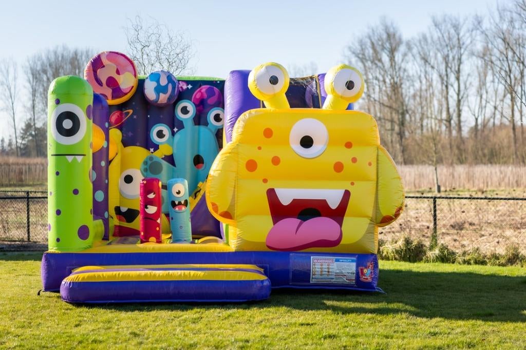 Griezel springkasteel te huur, Verzenden