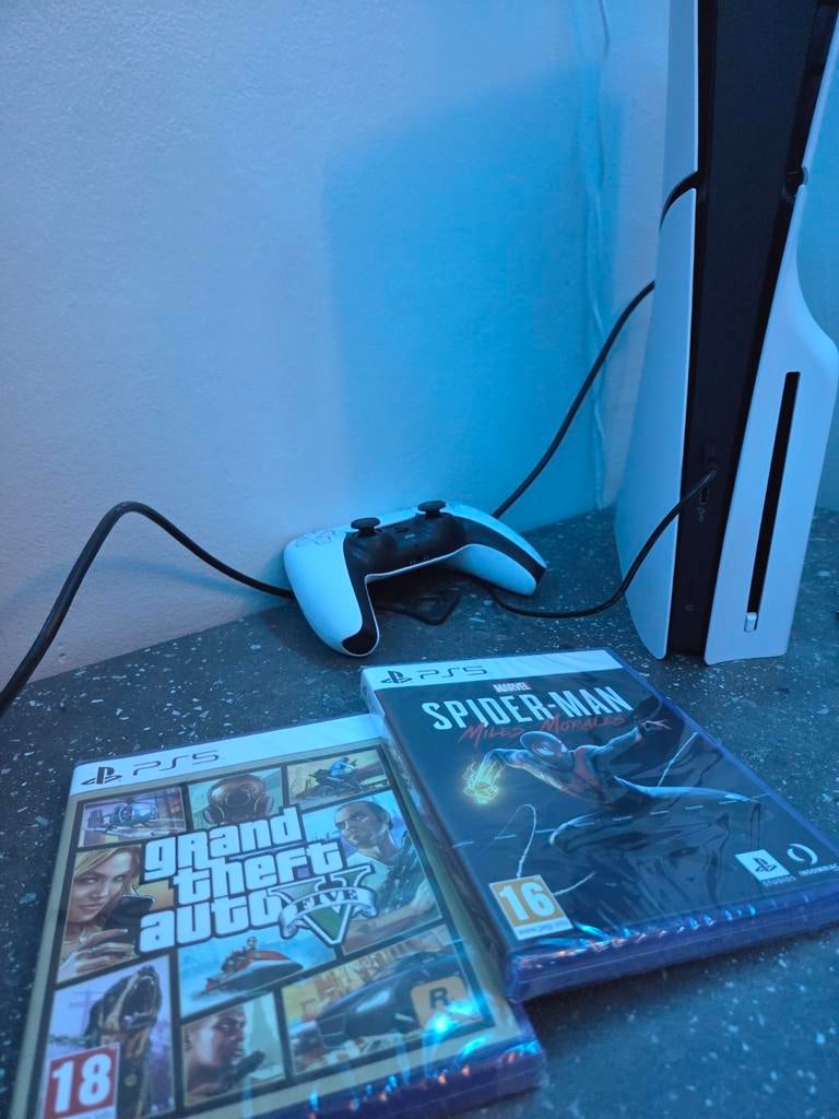 Ps5 avec GTA 5, SPIER MAN , FIFA 26, Consoles de jeu & Jeux vidéo, Consoles de jeu | Sony PlayStation 3, Enlèvement ou Envoi