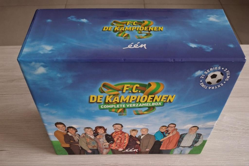 Fc de kampioenen de complete serie met 3 films, CD & DVD, DVD | Néerlandophone, Enlèvement ou Envoi