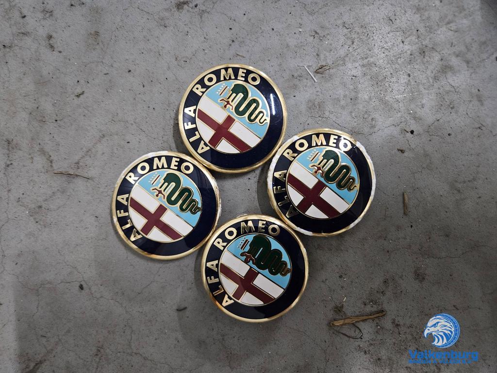 ORIGINELE Alfa Romeo naafkap naafdop set goud kleur, Auto diversen, Wieldoppen, Gebruikt, -, Verzenden, -