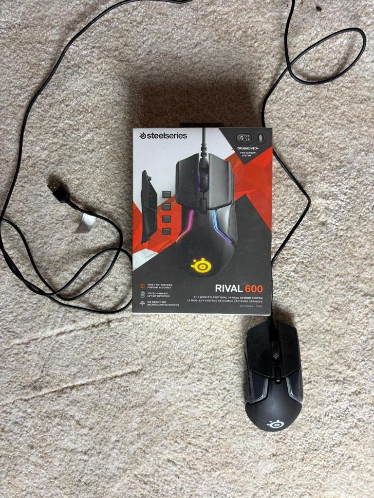 Steelseries Rival 600 muis, Rechtshandig, Muis, Gebruikt, Ophalen of Verzenden