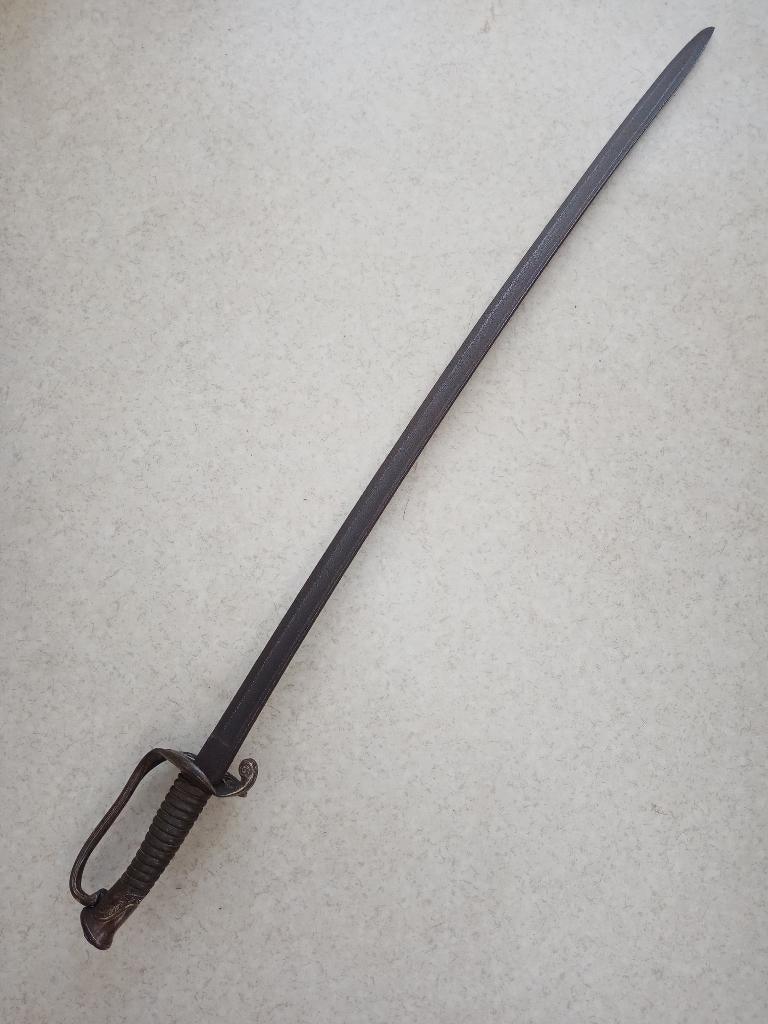 Ancien sabre 19-ème sans étui. Faire offres., Collections, Enlèvement ou Envoi, Armée de terre, Épée ou sabre