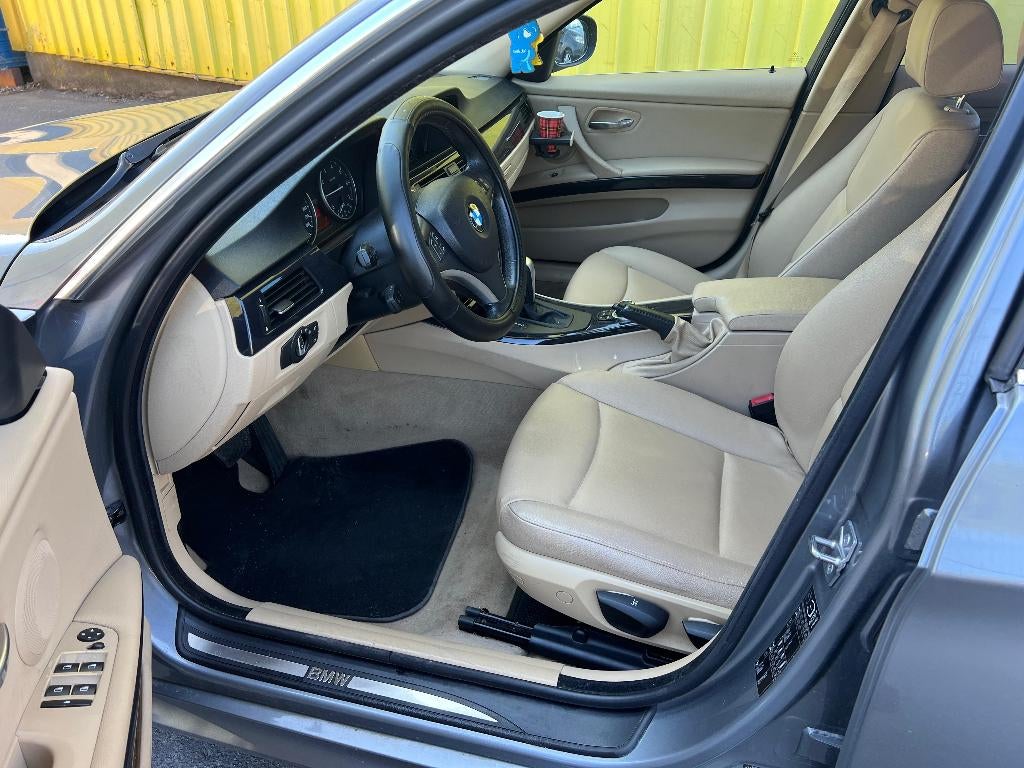 BMW 318i 2.0 Essence Boîte Automatique, Achat, Entreprise, 5 portes, Break