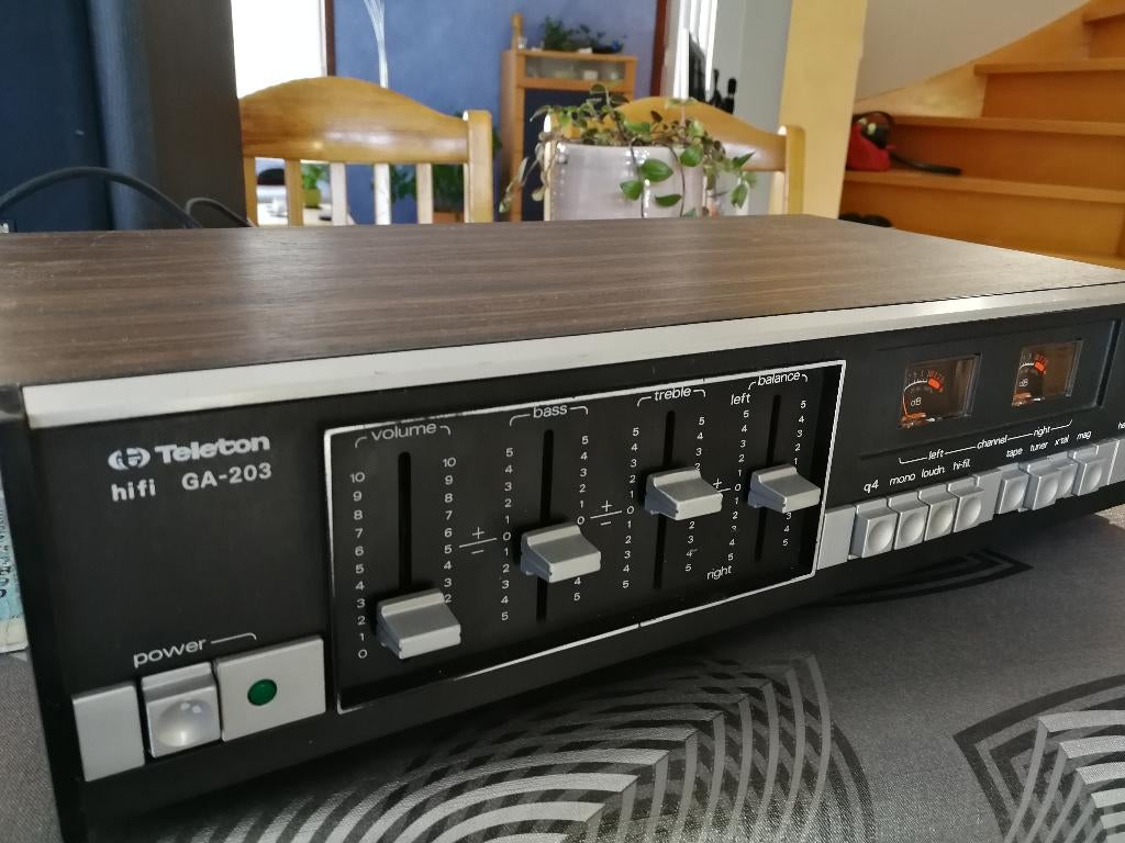Teleton GA203 en cassettedeck AkaiGXC-36 uit 1973, Enlèvement, Utilisé, Composants en vrac, Deck cassettes ou Lecteur-enregistreur de cassettes