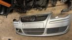 Voorbumper grijs Volkswagen Polo 9N3 ('05-'09), Pare-chocs, Volkswagen, Enlèvement, Utilisé