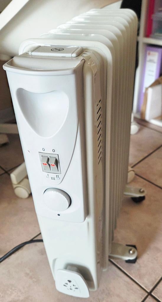 Radiateur à huile sur roulettes - Radiator op wieltjes, Enlèvement, Utilisé