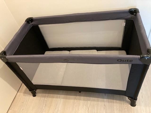 Reisbedje Qute inclusief extra matras, Ophalen, Gebruikt, Matras