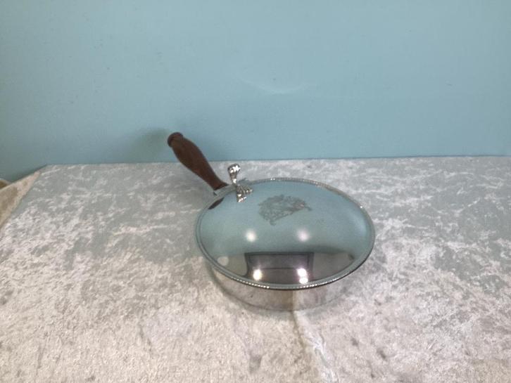 Schaaltje met handvat in verzilverd metaal. AG232/a., Antiek en Kunst, Antiek | Schalen, Ophalen