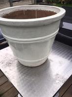 2 grote bloempotten, Tuin en Terras, Ophalen, Zo goed als nieuw