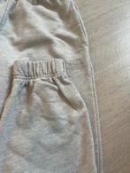 Jogging gris, Enfants & Bébés, Vêtements de bébé | Taille 50, Enlèvement ou Envoi, Comme neuf