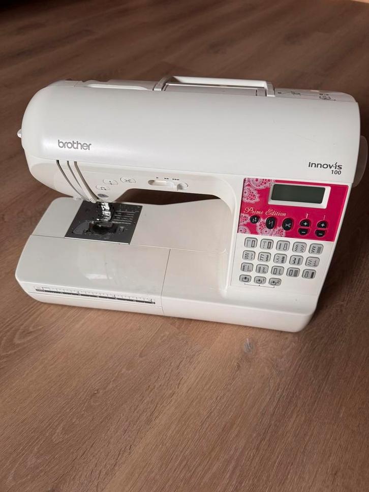 Machine a coudre Brother, Hobby & Loisirs créatifs, Machines à coudre & Accessoires, Comme neuf, Machine à coudre, Brother, Enlèvement