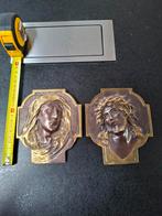 Paire de Plaques Religieuses Anciennes en Laiton sur Pied, Enlèvement ou Envoi