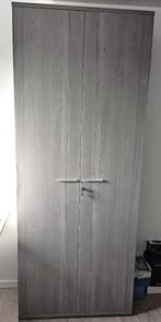 Bureau houten opbergkast met 4 legplanken +slot met sleutel, Ophalen, Zo goed als nieuw, Overige houtsoorten, Met slot