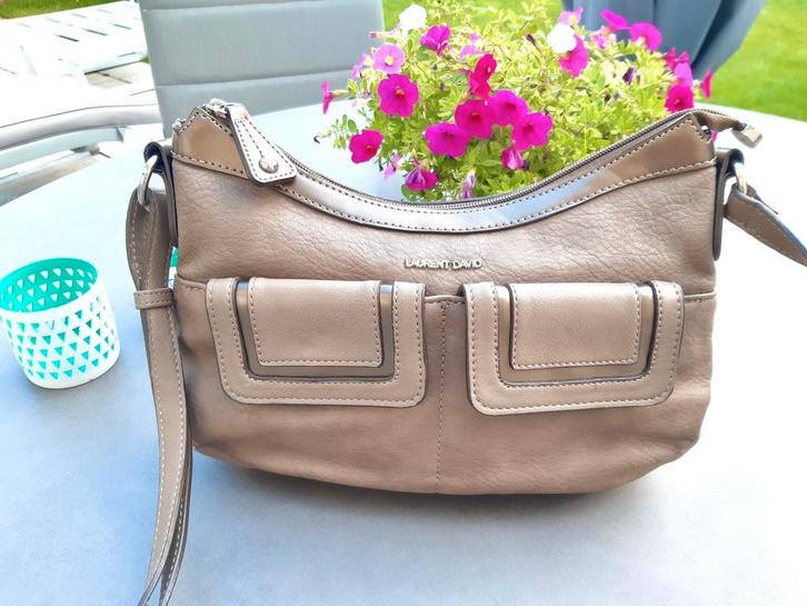 Joli sac à main - Laurent David, Bijoux, Sacs & Beauté, Sacs | Sacs à bandoulière, Utilisé, Brun, Enlèvement ou Envoi