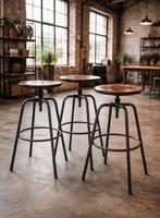 3 industriële krukjes, 3 tabourets, Utilisé, Bois, 60 à 90 cm
