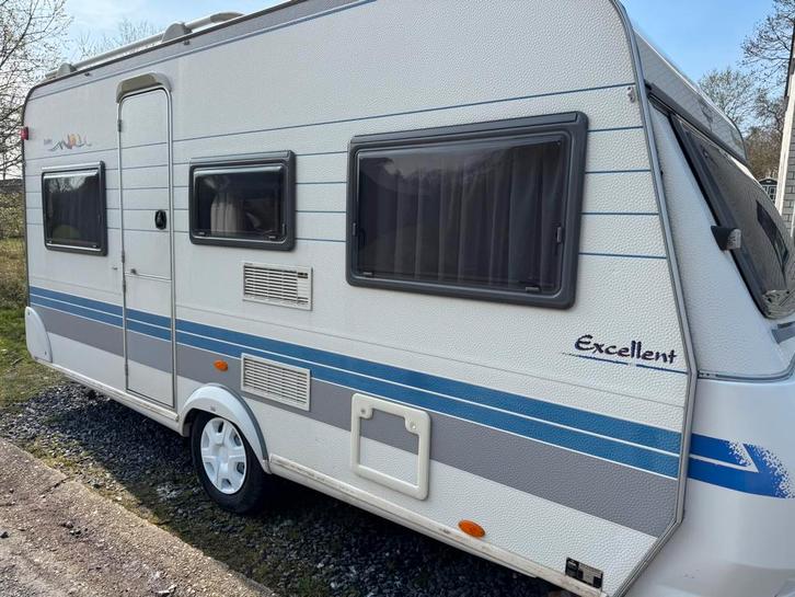 Vend caravane hobby, Caravans en Kamperen, Caravans, Particulier, Hobby, Vast bed, Luifel, Ophalen