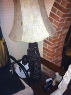 carved indische lamp met lampkap in koehuid   195€, Ophalen