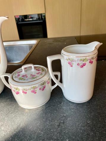 Koffieservies beschikbaar voor biedingen