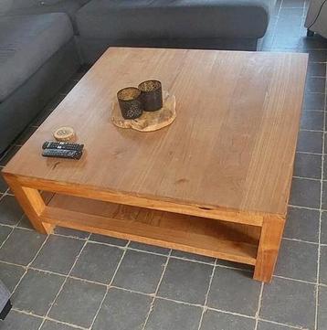 Salontafel uit teak beschikbaar voor biedingen