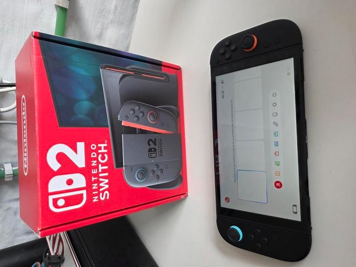 Nintendo switch 2-console compleet onder garantie, Games en Spelcomputers, Spelcomputers | Nintendo Switch, Zo goed als nieuw