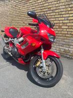 Honda VTR1000F, Motoren, 2 cilinders, Sportuitlaat, Motorrijbewijs A, Sport
