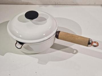 Le Creuset sauspan , steelpan , inhoud 1liter , met deksel  beschikbaar voor biedingen