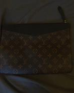 Grote Pochette Louis vuitton, Handtassen en Accessoires, Ophalen of Verzenden, Nieuw, Bruin, Avondtasje