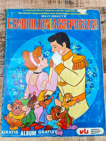Verzamelalbum Disney Assepoester 1979 beschikbaar voor biedingen