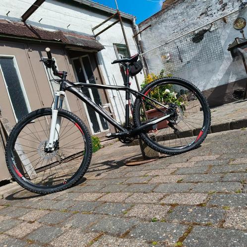 Mountainbike Cube AIM, Fietsen en Brommers, Fietsen | Heren | Sportfietsen en Toerfietsen, Gebruikt, Overige merken, Minder dan 10 versnellingen