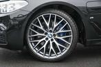 BMW 530 e*FULL LED*LEDER*MPACK*CAMERA*M-PERFORMANCE*, Auto's, BMW, Automaat, 1998 cc, Lederen bekleding, Overige brandstoffen