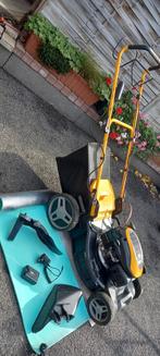 STIGA met BATTERIJ STARTER  (NIEUWPRIJS 689€) GRASMACHINE, Ophalen, Zo goed als nieuw, Opvangbak