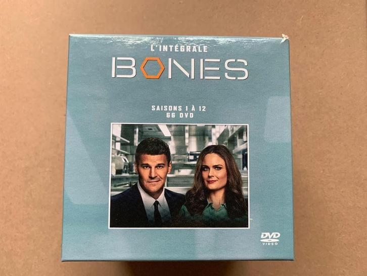 Bones DVD Box, CD & DVD, DVD | TV & Séries télévisées, Comme neuf, Action et Aventure, Coffret, Enlèvement ou Envoi