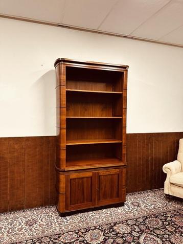 Klassiek Engelse Art Deco Boekenkast beschikbaar voor biedingen