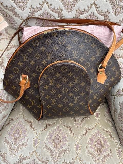 Vuitton Ellips shopper, Handtassen en Accessoires, Tassen | Damestassen, Gebruikt, Shopper, Overige kleuren, Verzenden