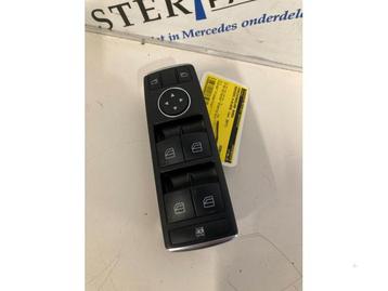 Combischakelaar ramen van een Mercedes B-Klasse beschikbaar voor biedingen