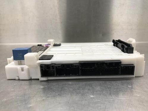 ZEKERINGKAST Suzuki Swift (ZC / ZD) (01-2017/-) (|2153R00|), Auto-onderdelen, Elektronica en Kabels, Suzuki, Gebruikt