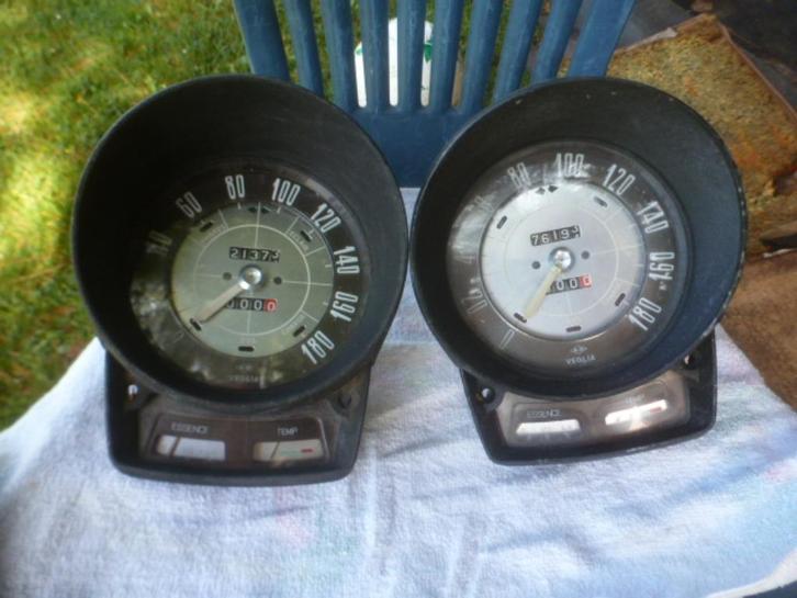 SIMCA 1300/1500:2 blocs compteurs complet :VEGLIA, Autos : Pièces & Accessoires, Tableau de bord & Interrupteurs, Utilisé, Enlèvement ou Envoi