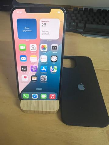Mooie iPhone 12 pro Max 256GB met 95% batterijcapaciteit beschikbaar voor biedingen