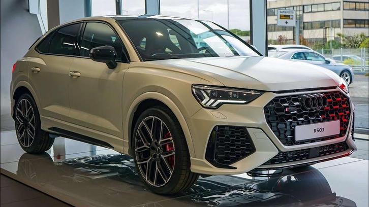Audi RS Q3 Sportback Exclusive Mat. Sieges Daytona Carbone, Autos, Audi, Entreprise, Achat, RSQ3, 4x4, ABS, Caméra de recul, Phares directionnels