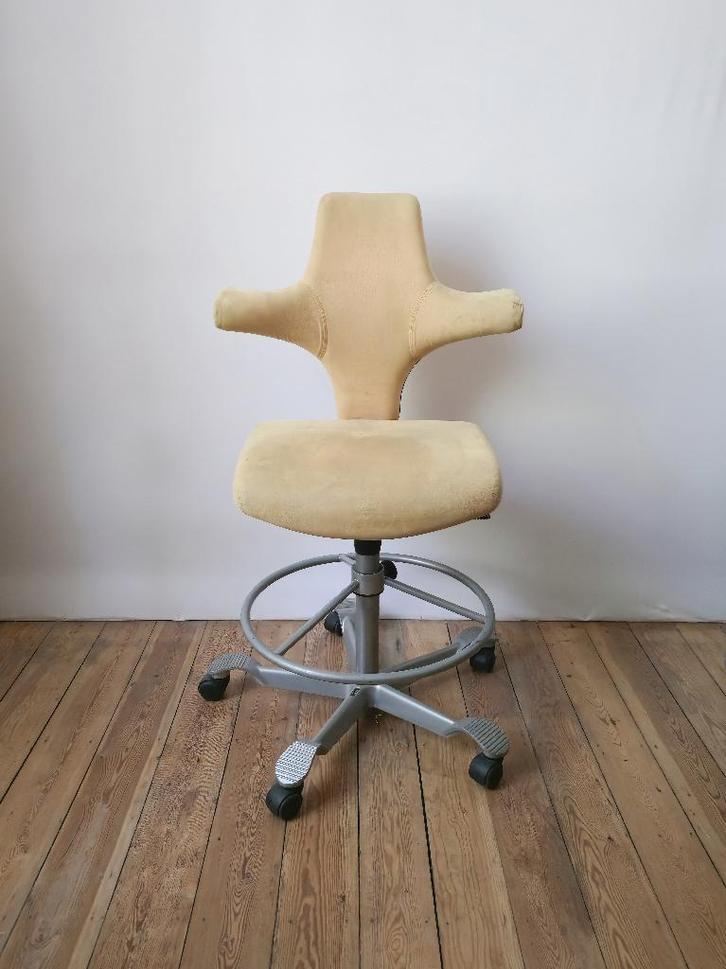 Ergonomische bureau stoel van Håg, model Capisco 8126, Huis en Inrichting, Bureaustoelen, Zo goed als nieuw, Bureaustoel, Geel