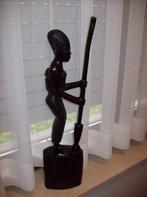 Afrikaans beeldhouwwerk, Ophalen