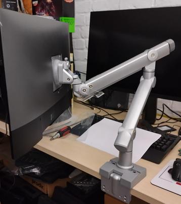 Dynafly+ monitor arm met tafelklem - NIEUW (9 stuks) beschikbaar voor biedingen