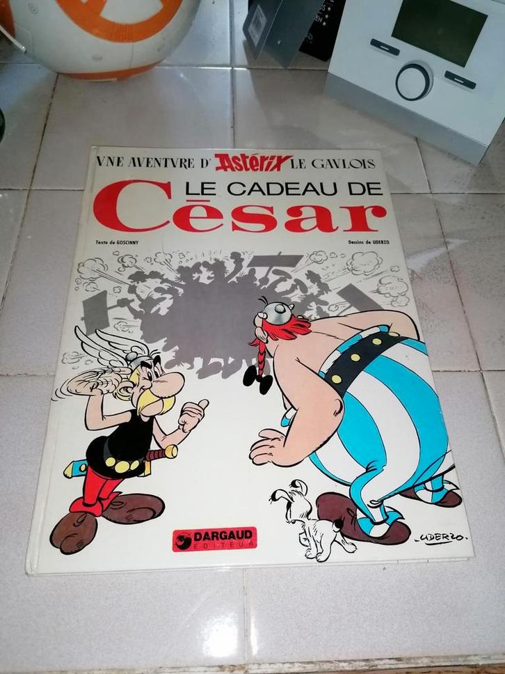Het geschenk van César Asterix 1974, Boeken, Stripverhalen, Zo goed als nieuw, Ophalen of Verzenden